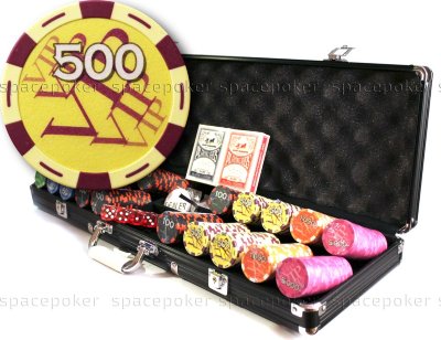 Набор для покера VIP 500 фишек Номиналы 25, 50, 100, 500, 1000 и 5000
Сумма номиналов = 370 000